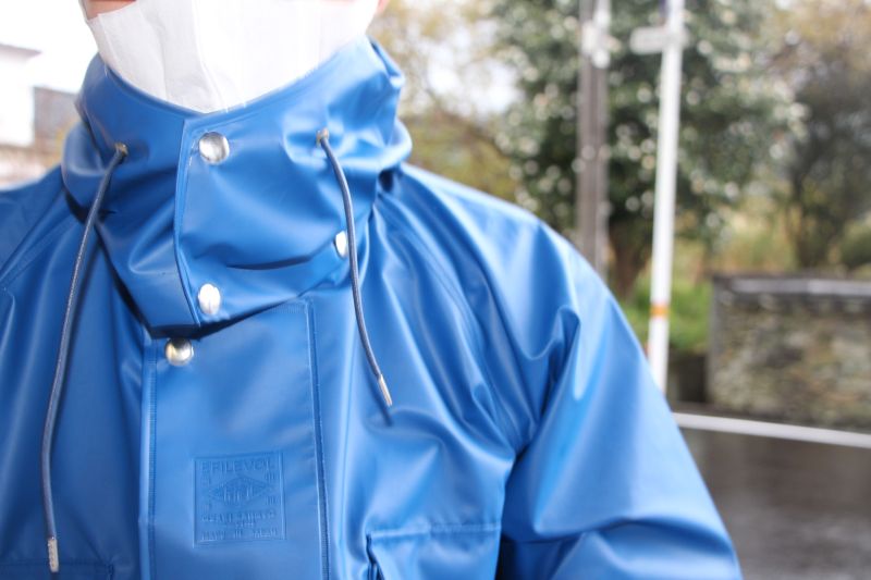 EFILEVOL様とのコラボ City Rain Coatを着用しました