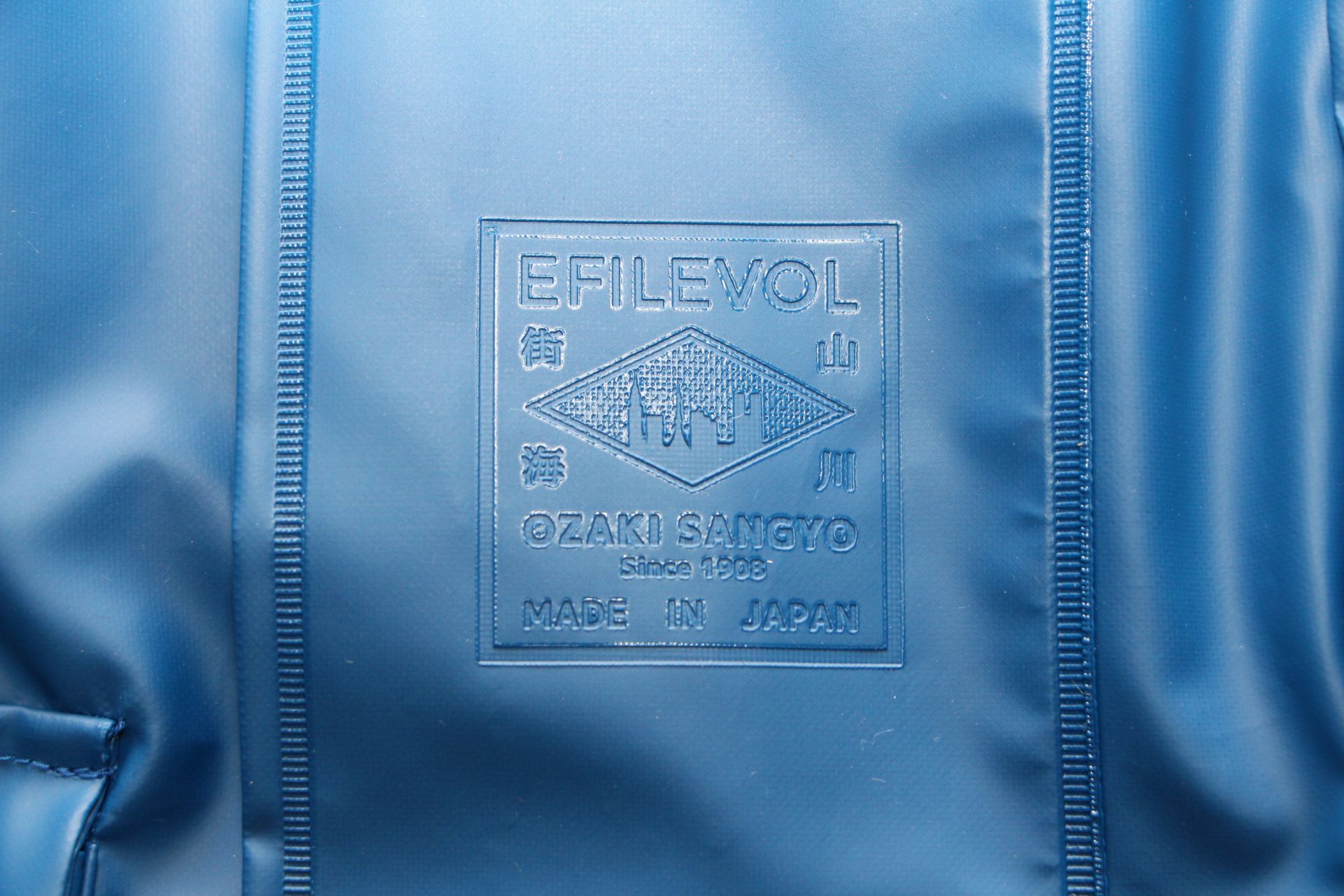 EFILEVOL様とのコラボ City Rain Coatを着用しました